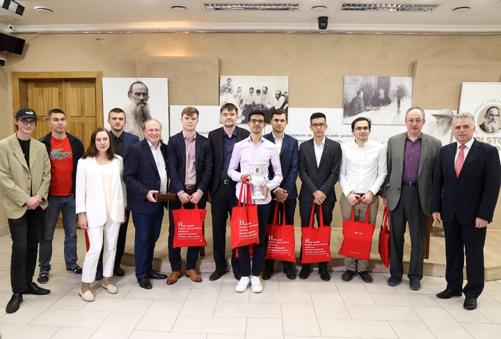 Anish Giri wins Tolstoy Cup
